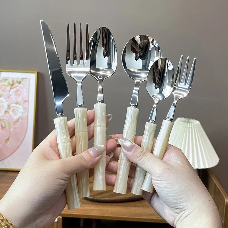 Juego de Cubiertos de Acero Inoxidable 304 de Lujo, Estilo Retro, con Mango de Bambú Perlado, Juego de Cubiertos de Alta Estética para Cena Occidental, Tenedor, Cuchara, Vajilla