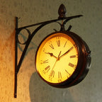 Colgante de pared redondo de aspecto antiguo de hierro forjado, caras de doble cara, reloj de estación Retro, candelabro, reloj colgante de pared para el hogar y el dormitorio